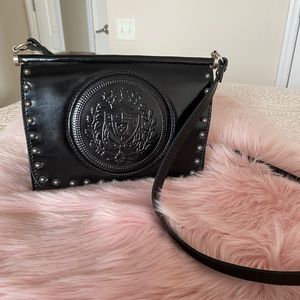 Patricia Nash Renaissance Embossed Shield Caprera